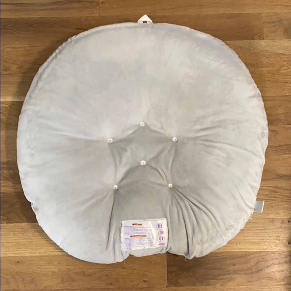 Boppy grey pin dot newborn lounger